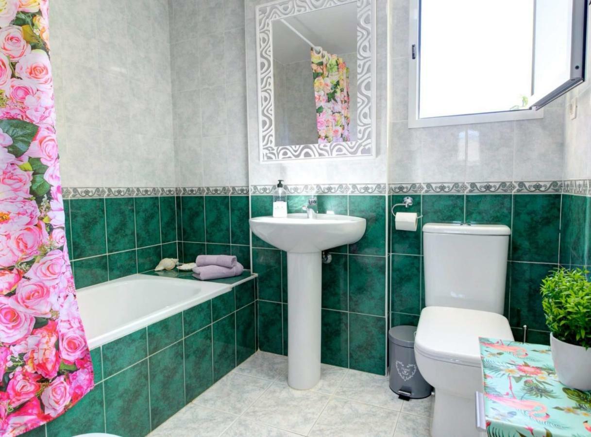 Apartamento Vinuela فوينخيرولا المظهر الخارجي الصورة